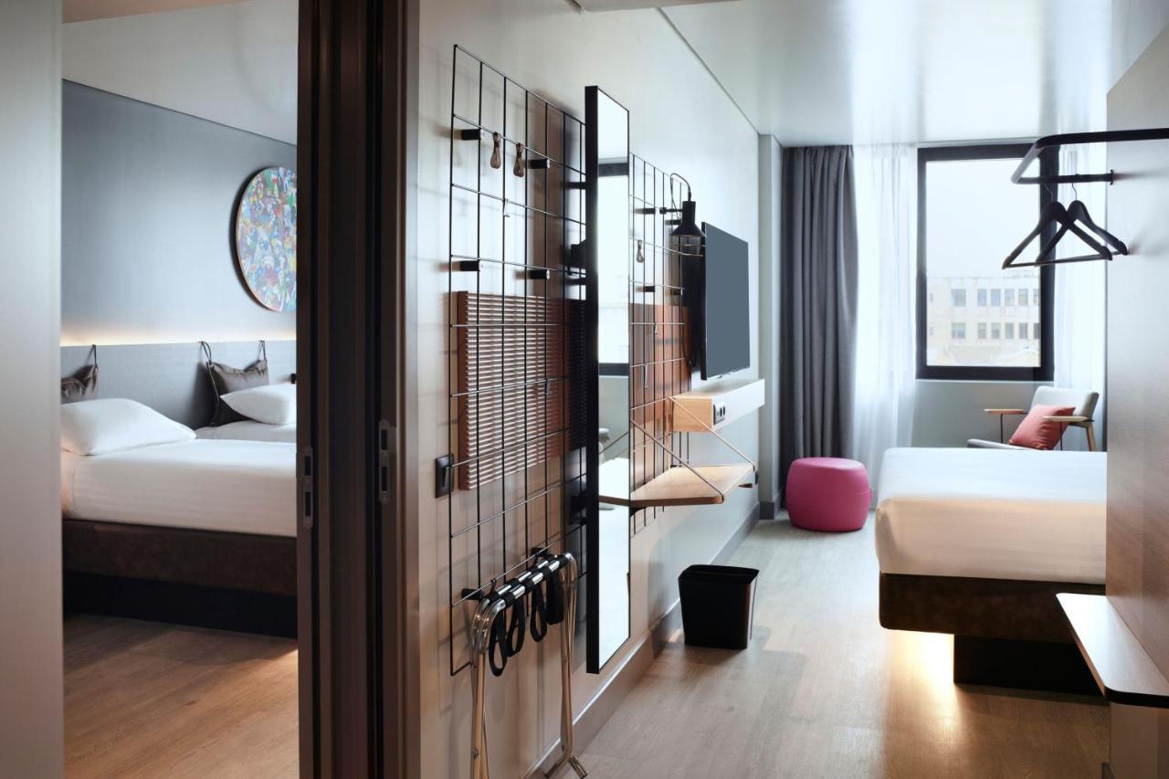 Moxy Athens City 외부 사진
