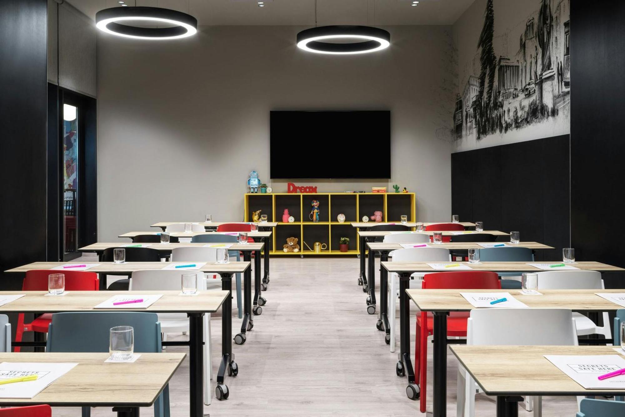 Moxy Athens City 외부 사진